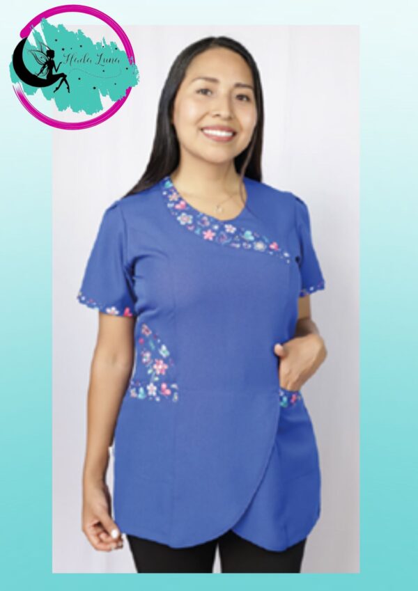 Delantal Campanita Aplicación Flores. Azul Rey